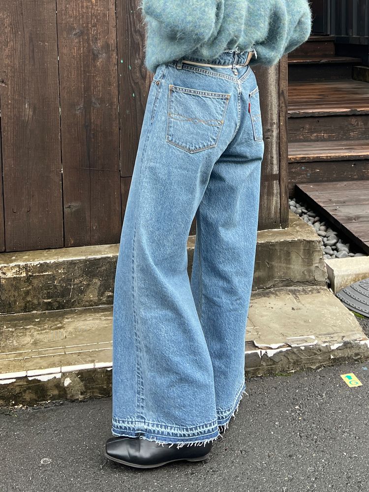 waist design loose jeans <made in Japan>