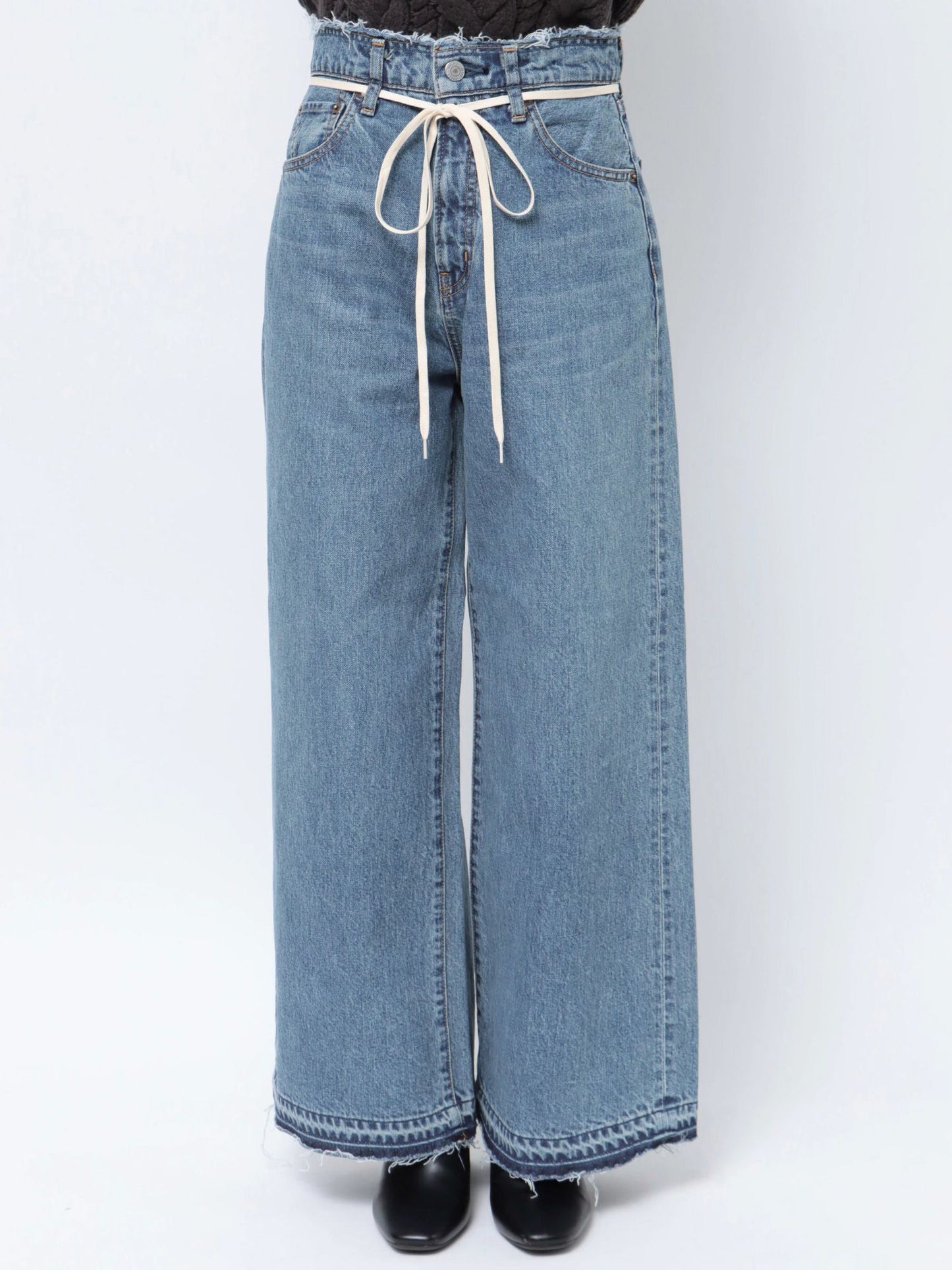 waist design loose jeans <made in Japan>