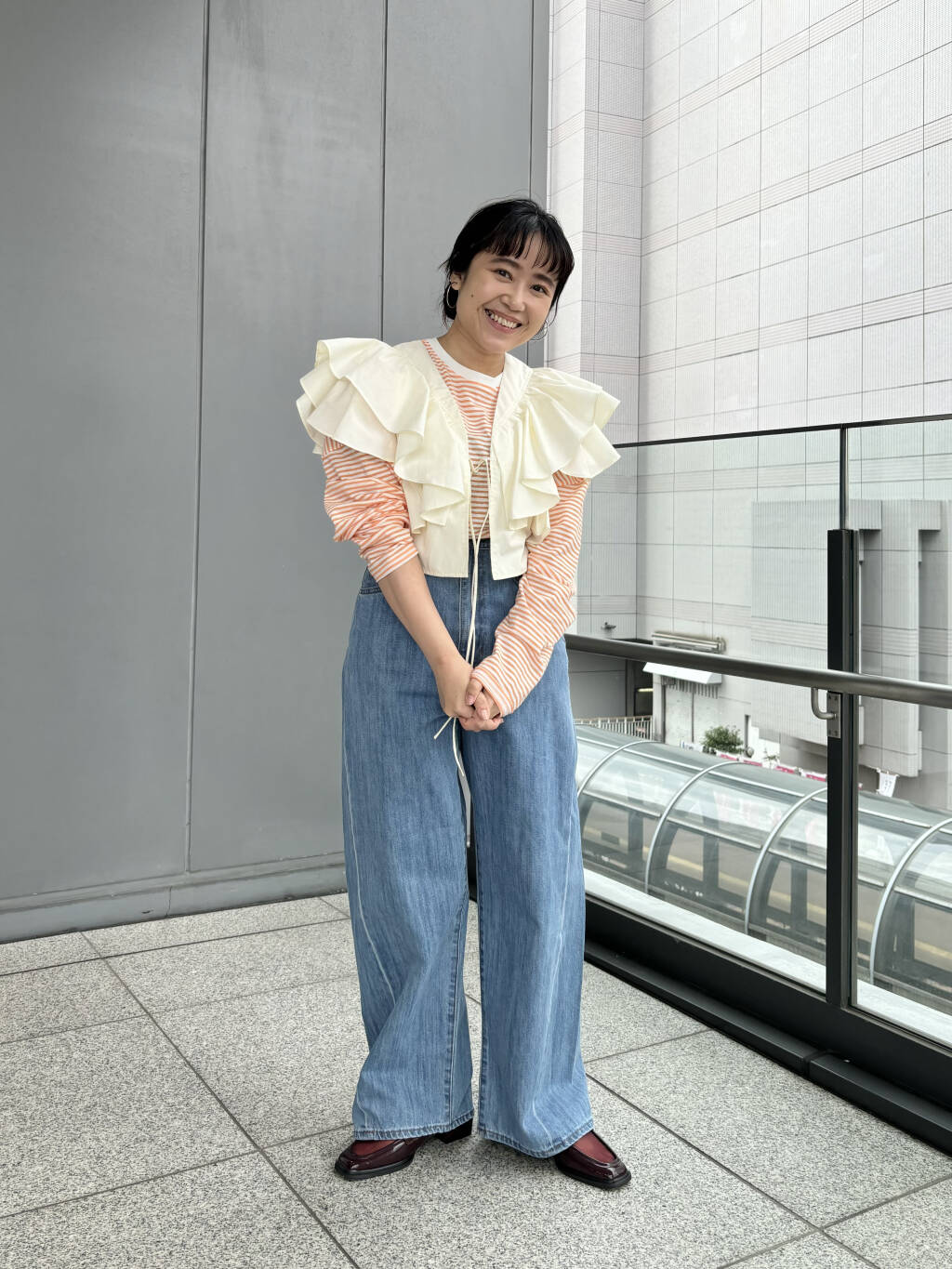 multi-way ruffle blouse (white) *JP