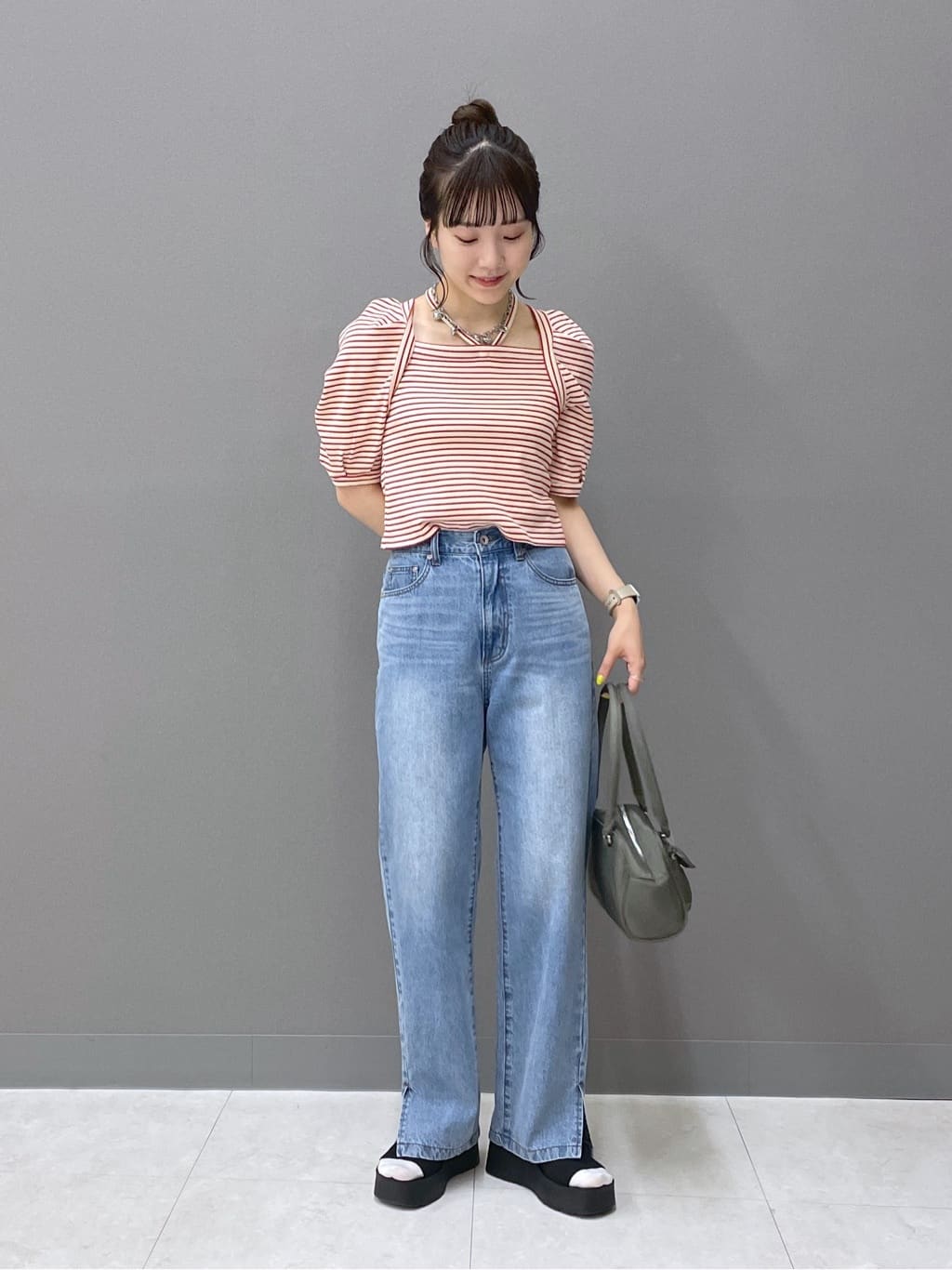 hem slit denim pants (blue) *JP