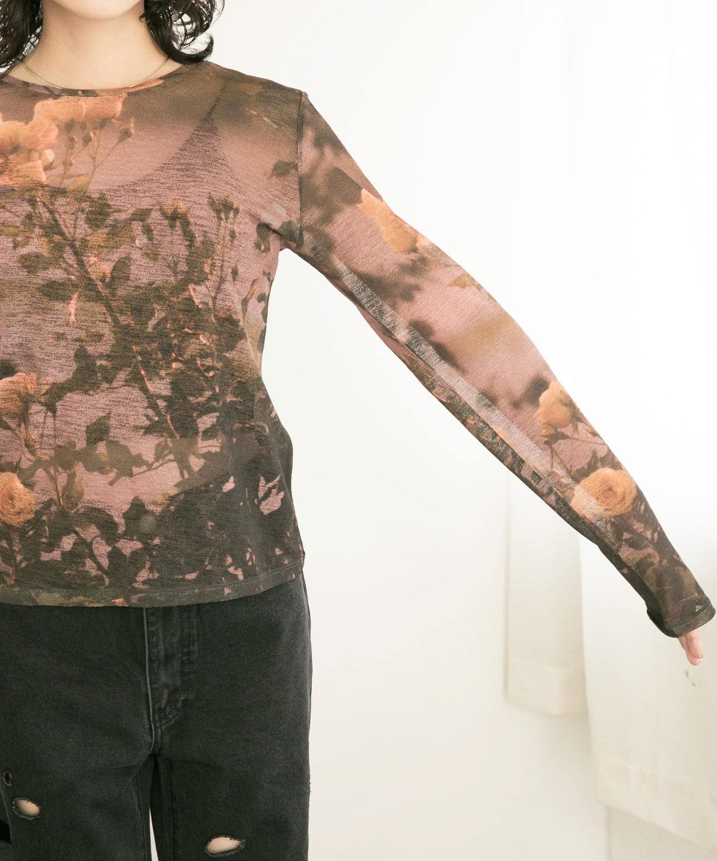 graphic sheer top (flower) *JP