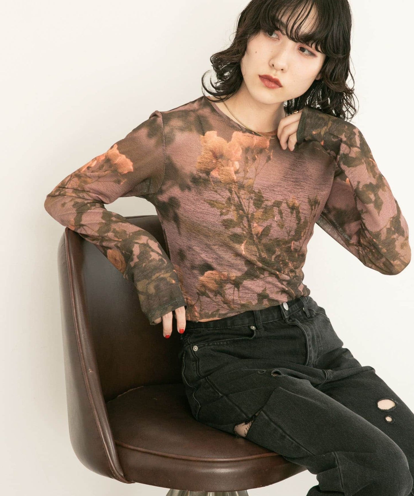 graphic sheer top (flower) *JP