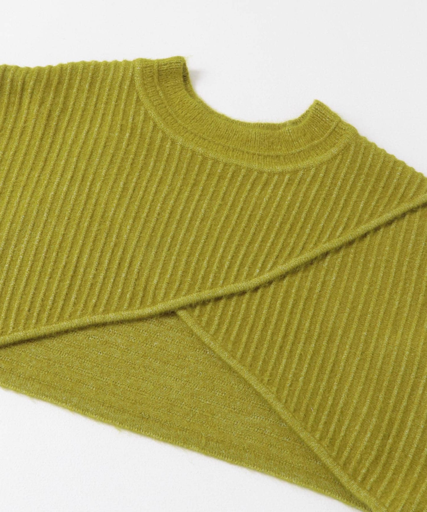 2way tuck cropped knit (pistachio)