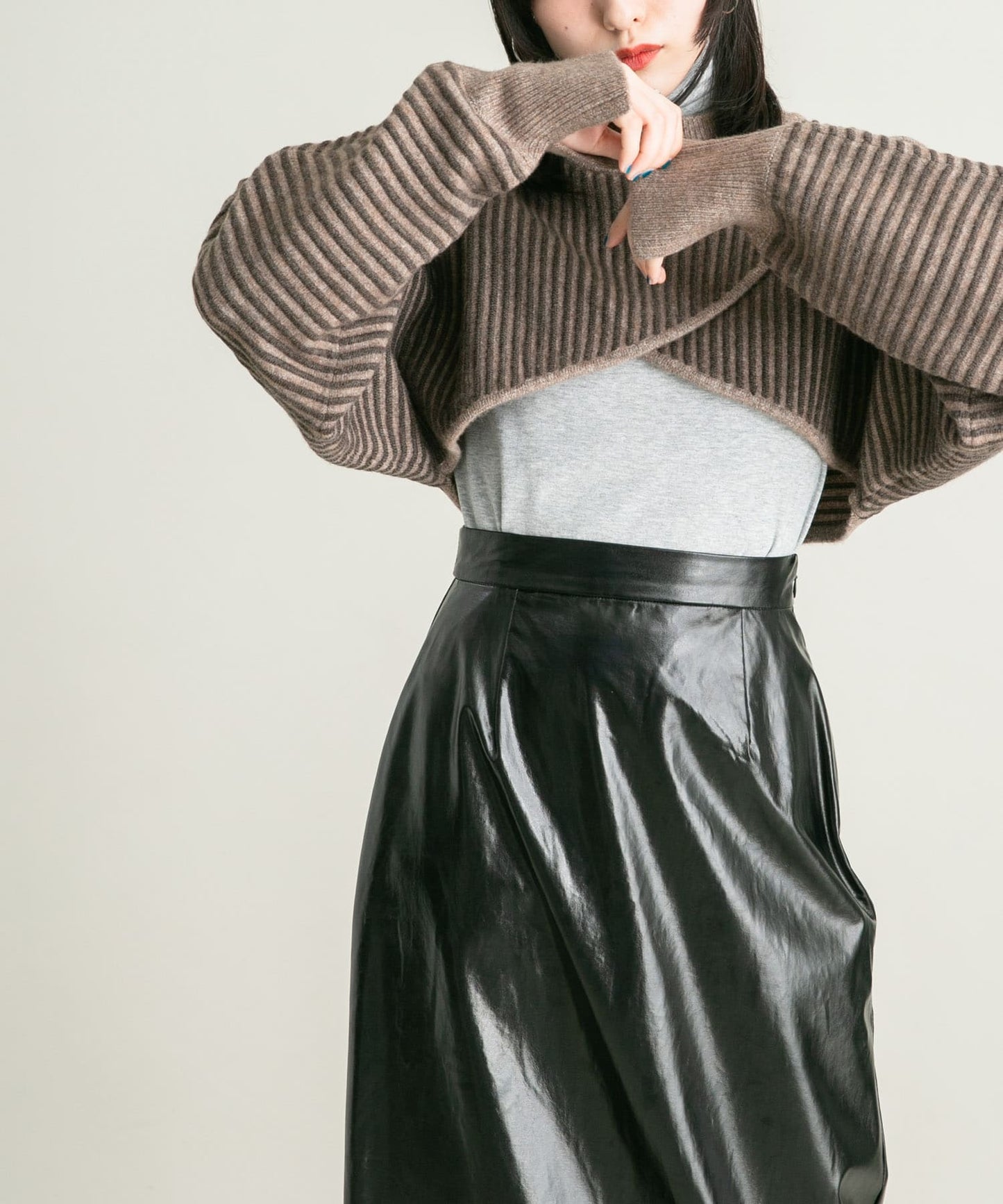 2way tuck cropped knit (brown)