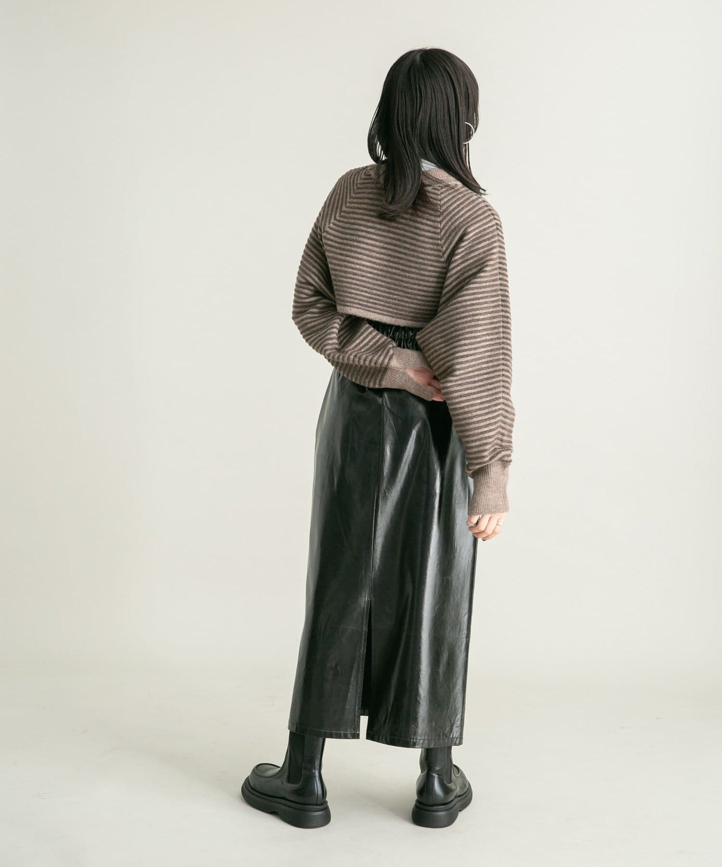 2way tuck cropped knit (brown)