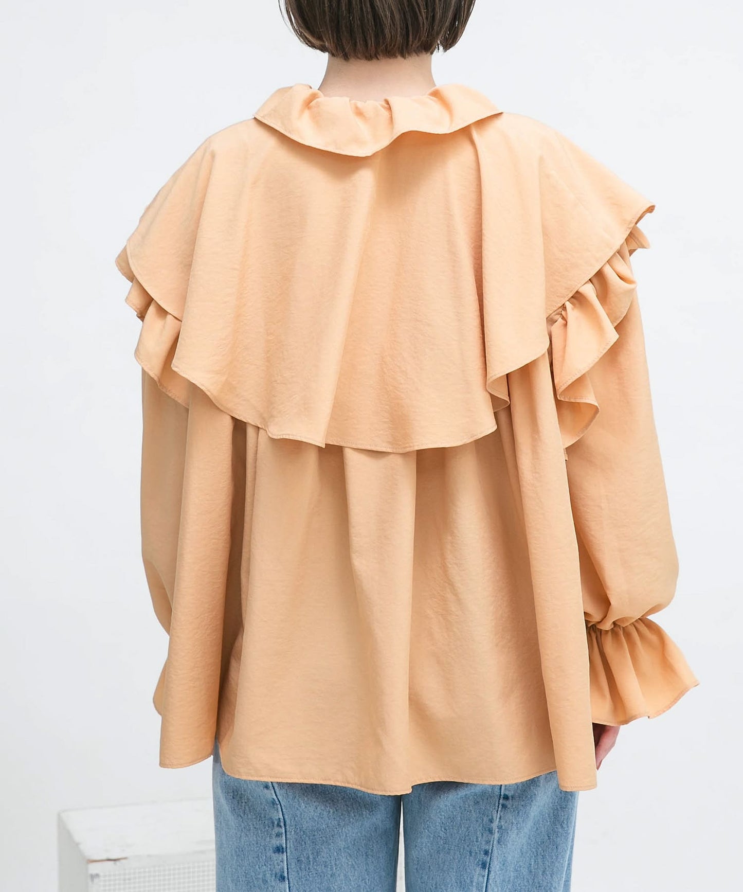 wide ruffle collar blouse (apricot) *JP