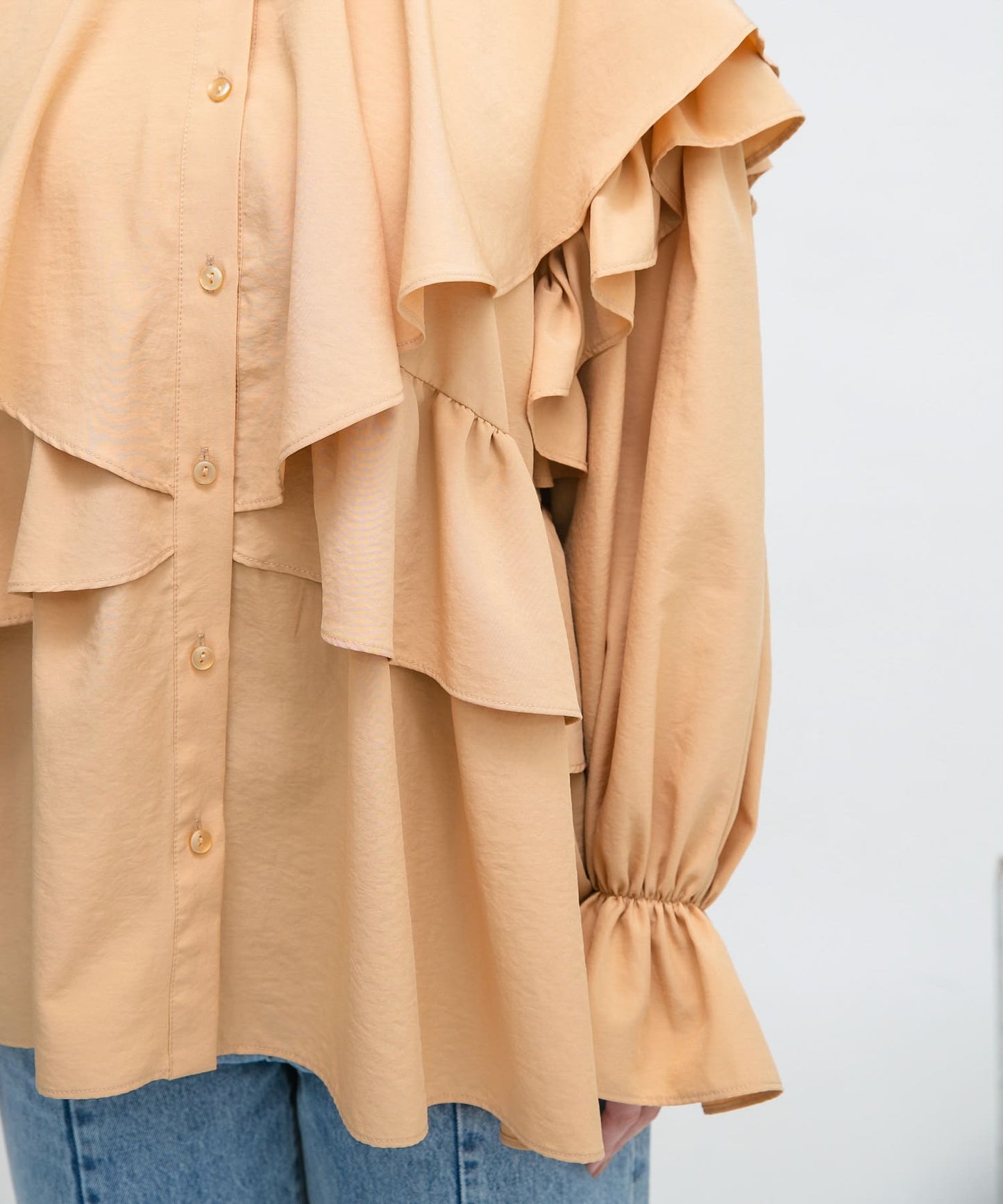 wide ruffle collar blouse (apricot) *JP