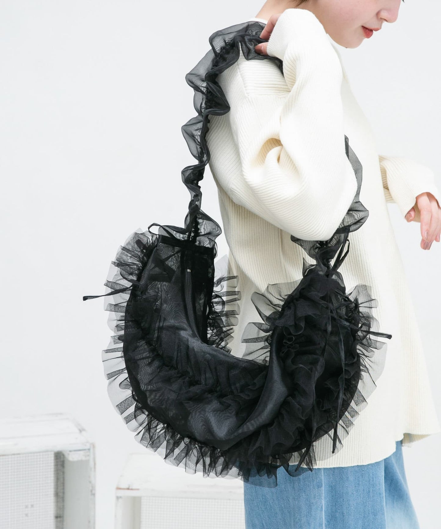 frilled tulle bag (black) *JP