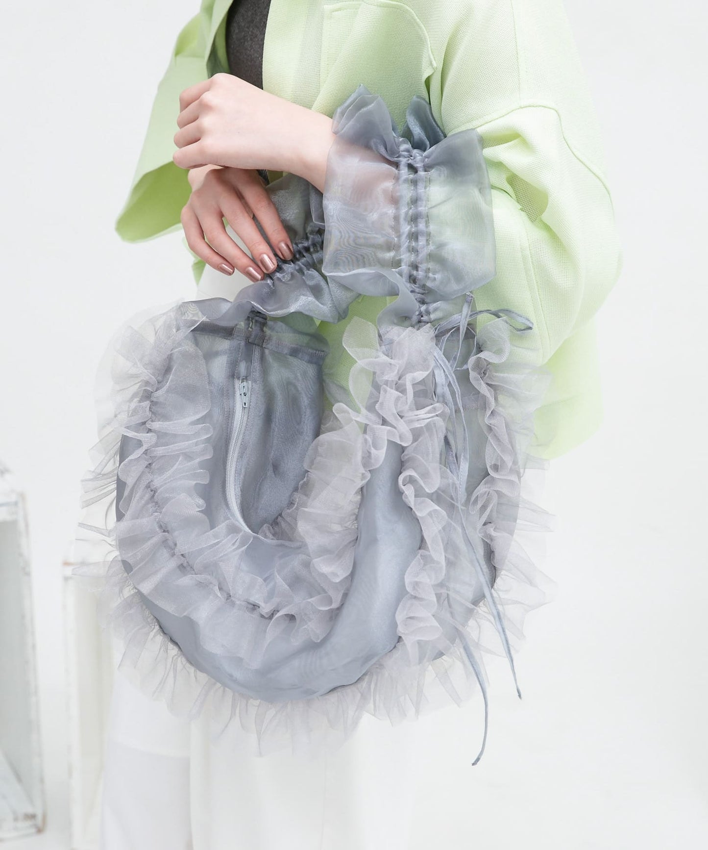 frilled tulle bag (grey) *JP