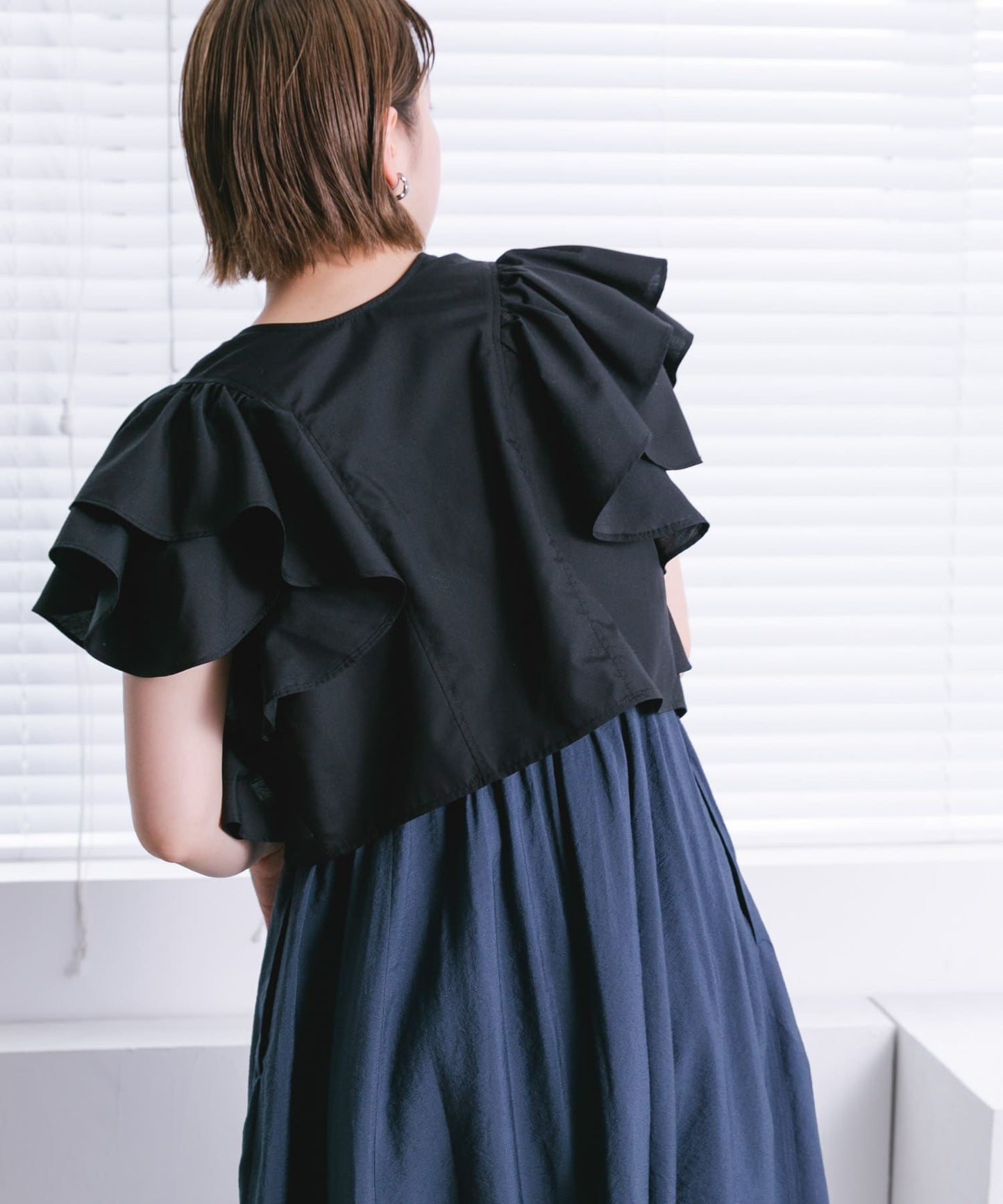 multi-way ruffle blouse (black) *JP