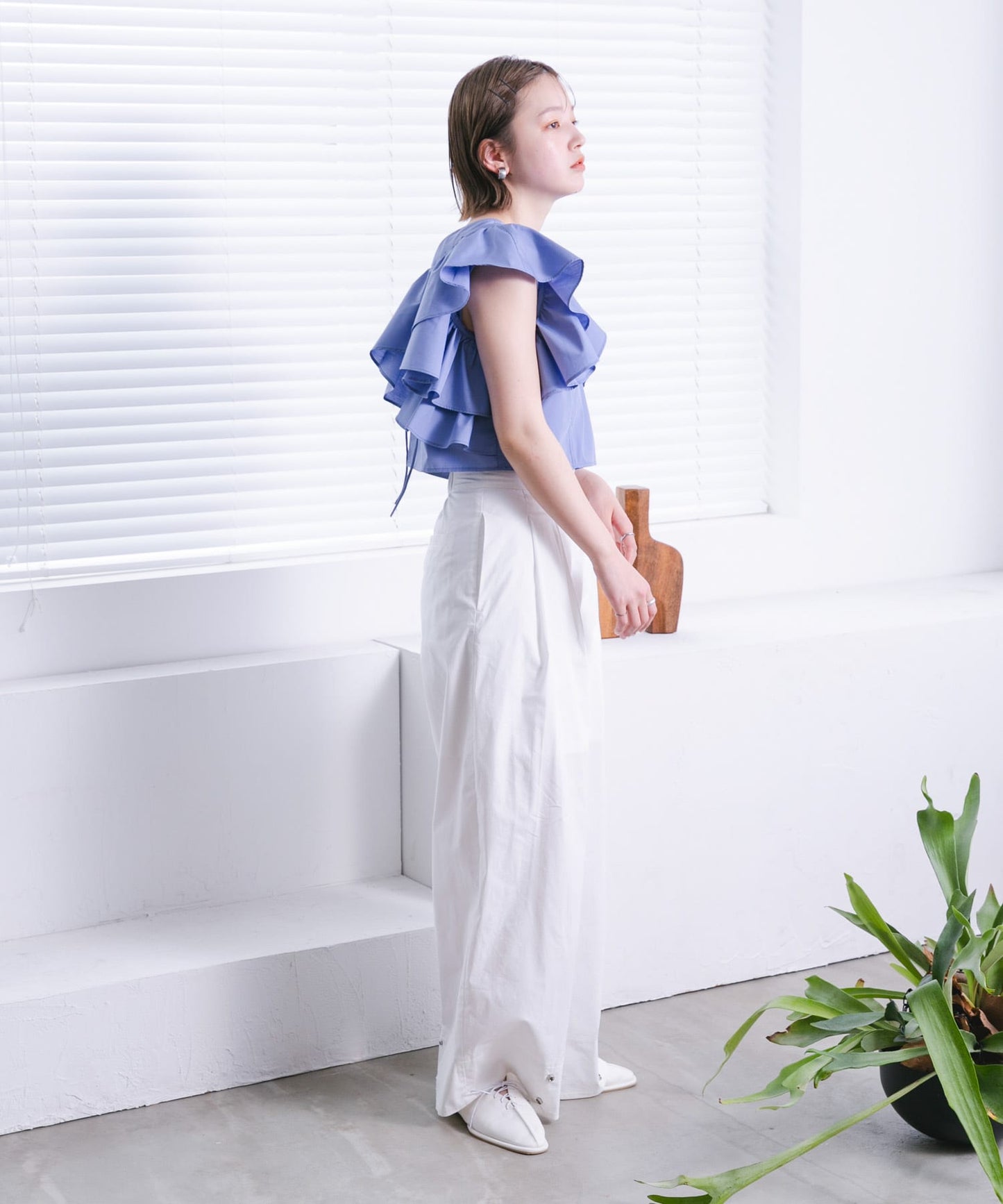 multi-way ruffle blouse (lilac blue) *JP