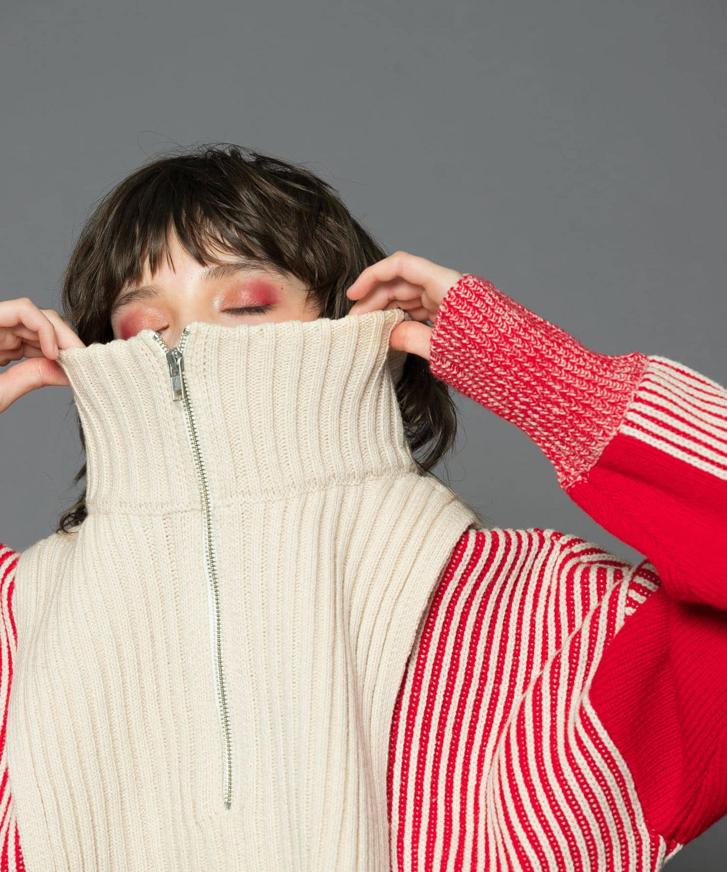 layered half zip knit (ivory x red) *JP