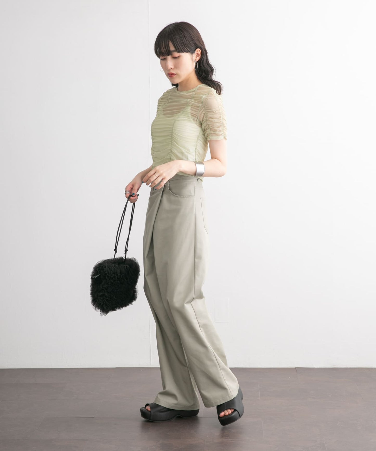 gathered tulle tee (light khaki) *JP