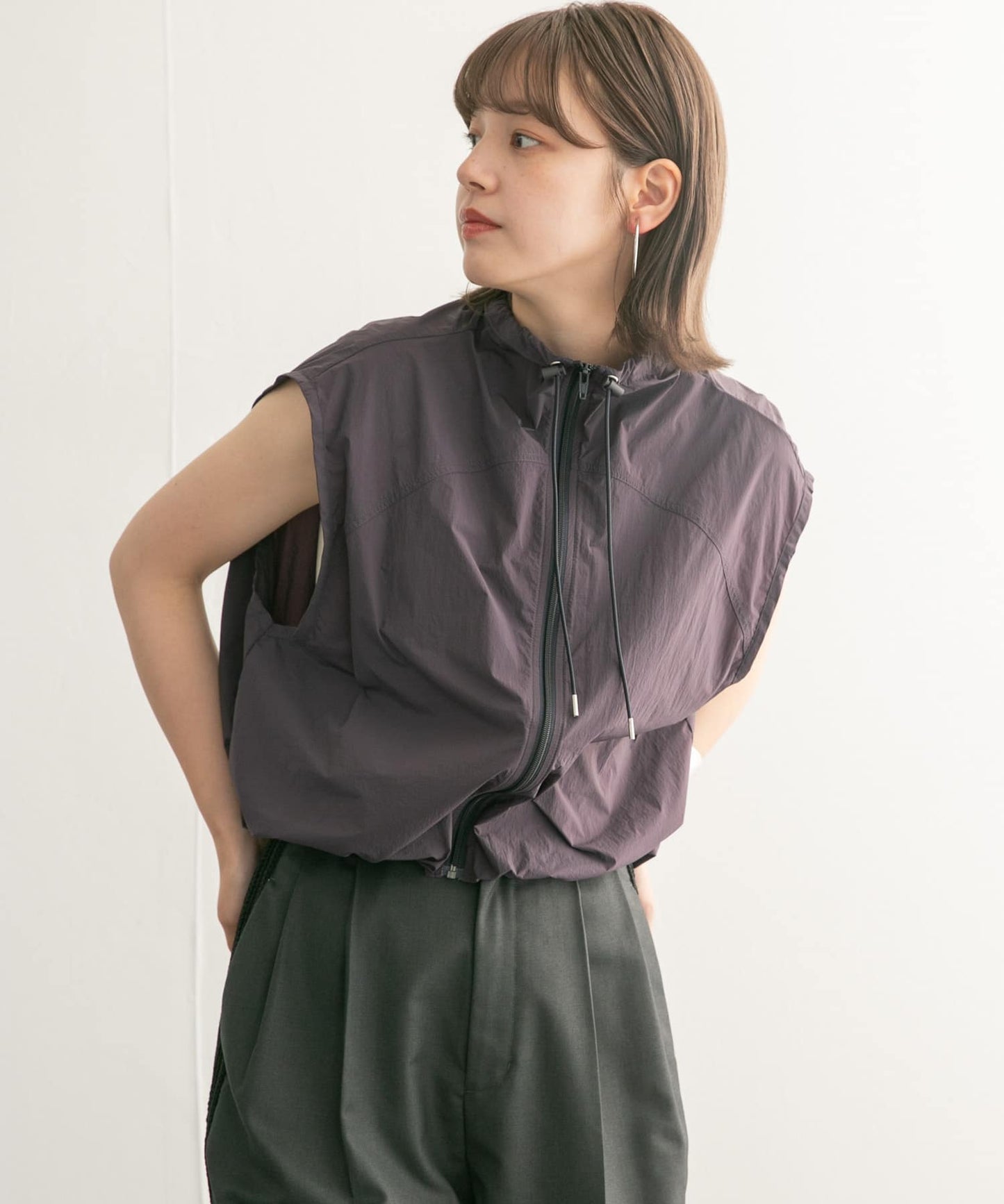 compact ZIP vest (charcoal) *JP