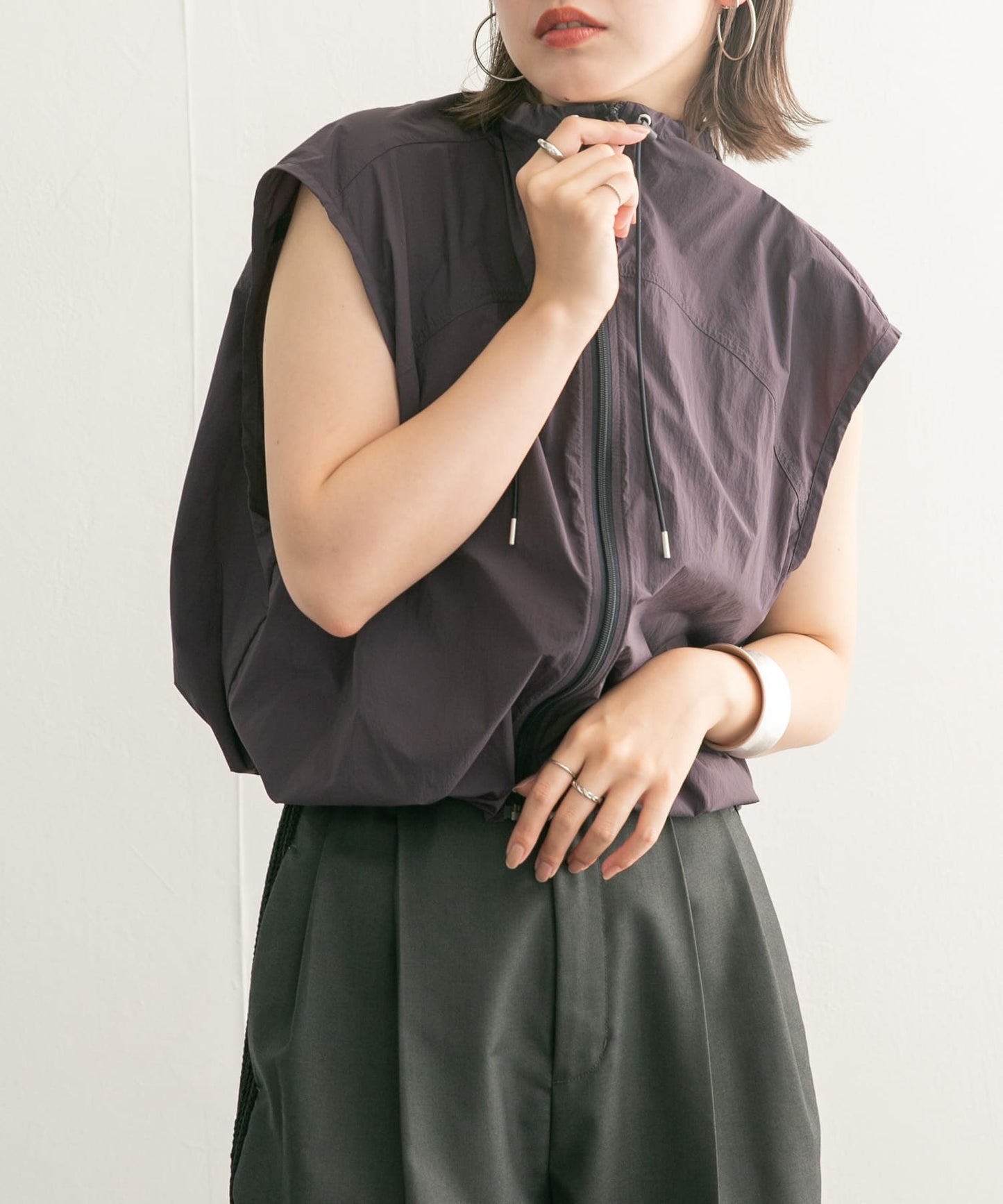 compact ZIP vest (charcoal) *JP