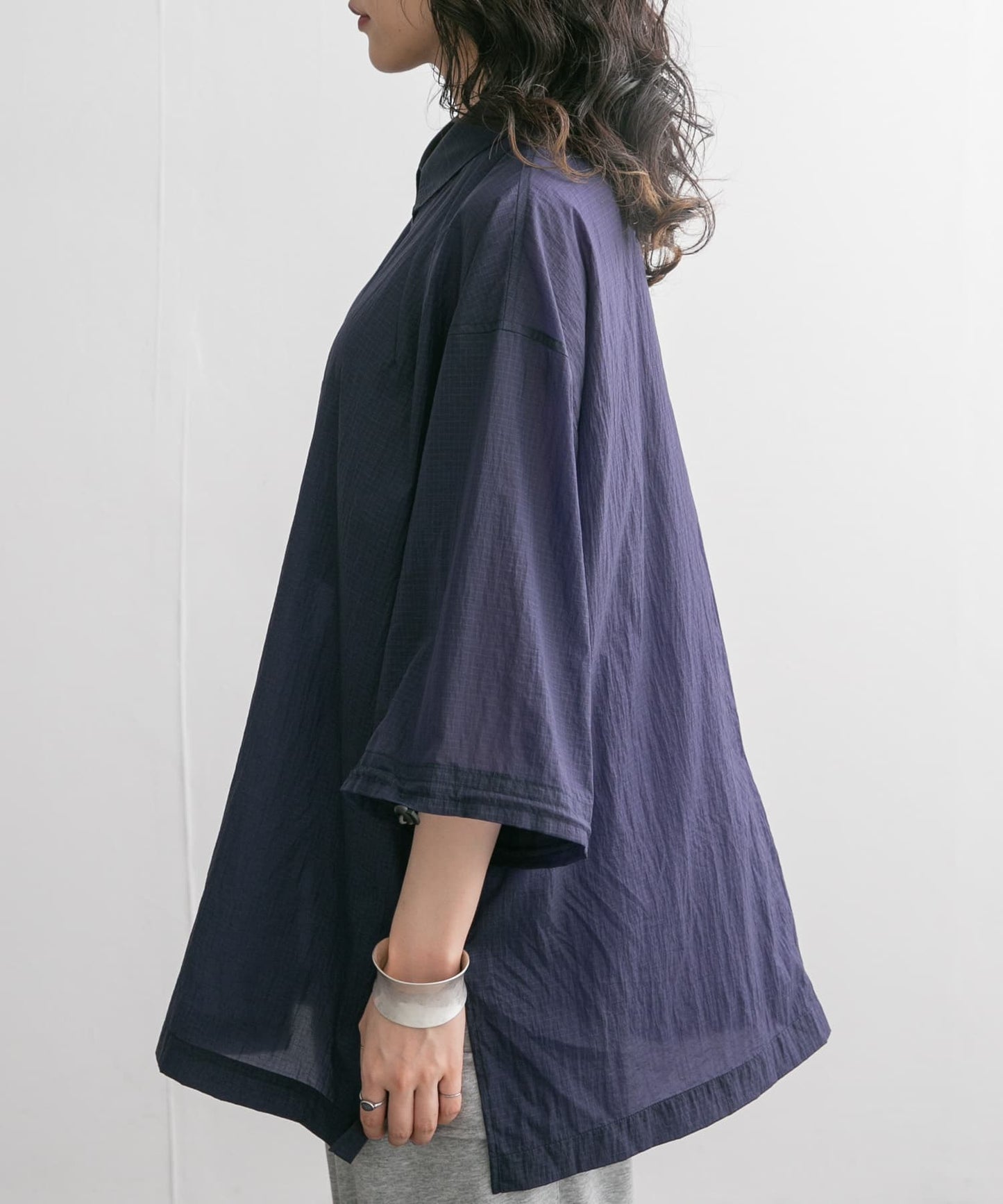 sheer loose shirt (navy) *JP