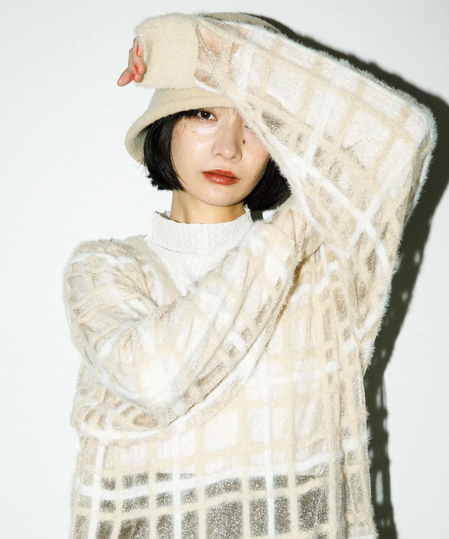 sheer check feather knit (light beige) *JP