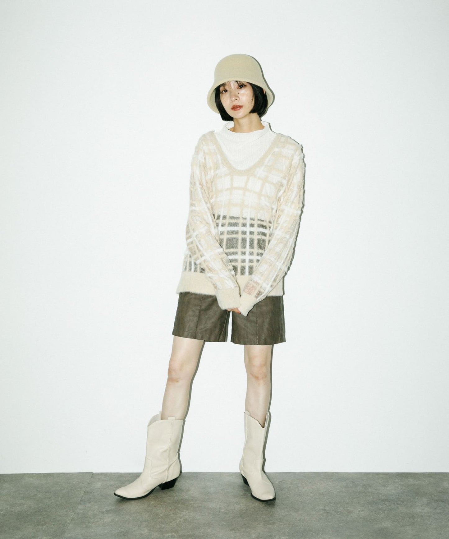 sheer check feather knit (light beige) *JP