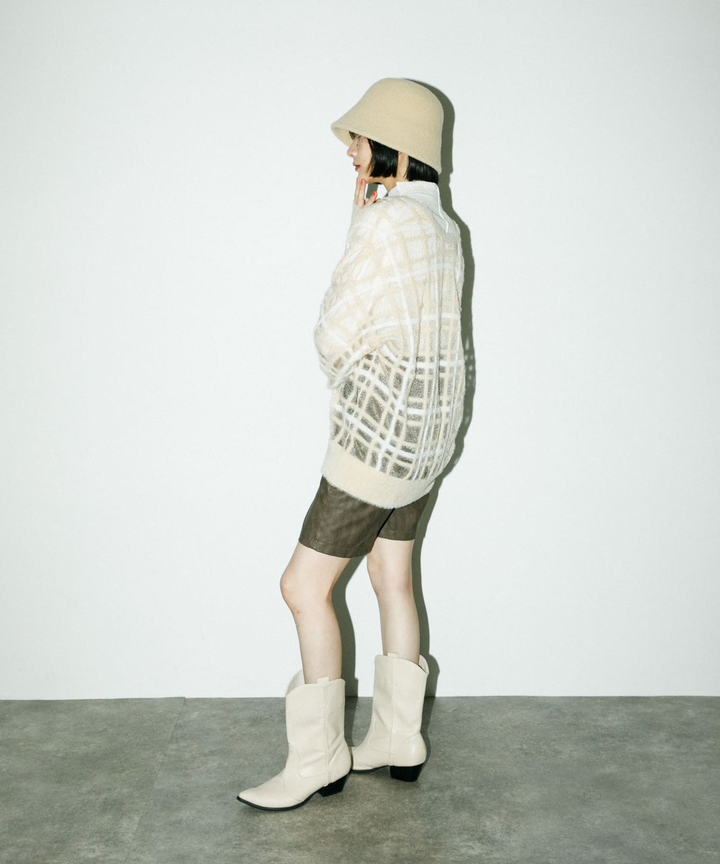 sheer check feather knit (light beige) *JP