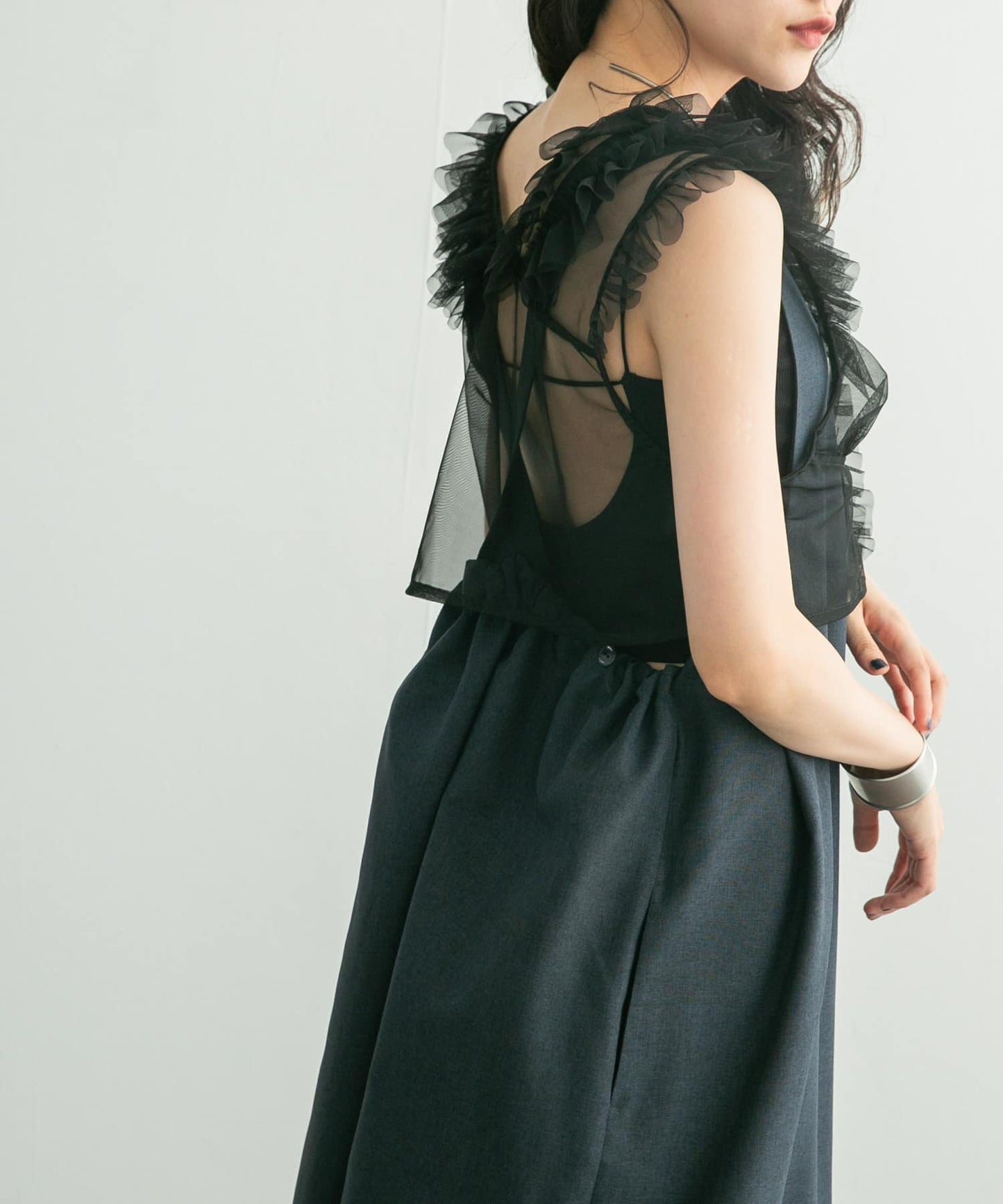 tulle frill vest (black) *JP