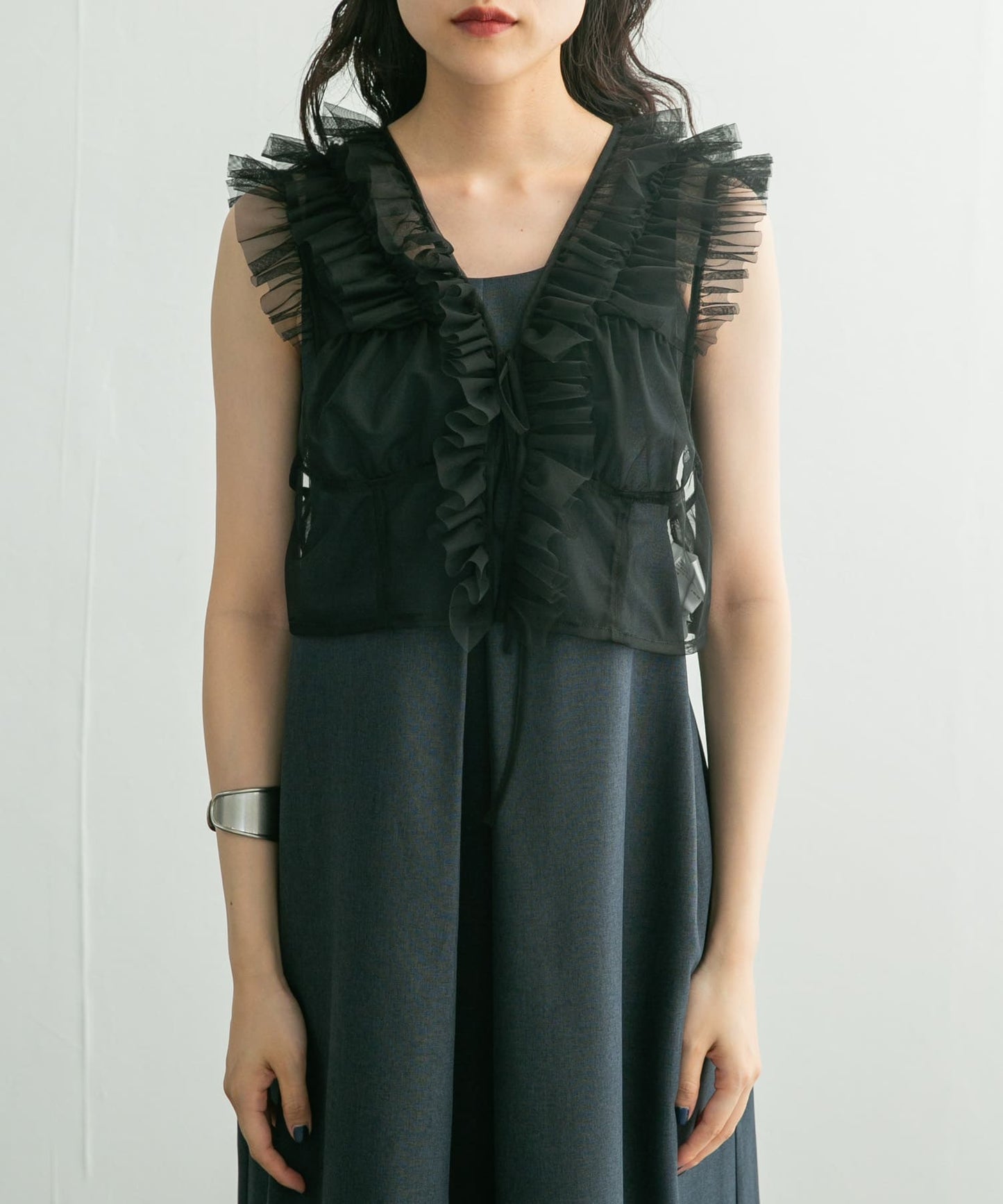 tulle frill vest (black) *JP