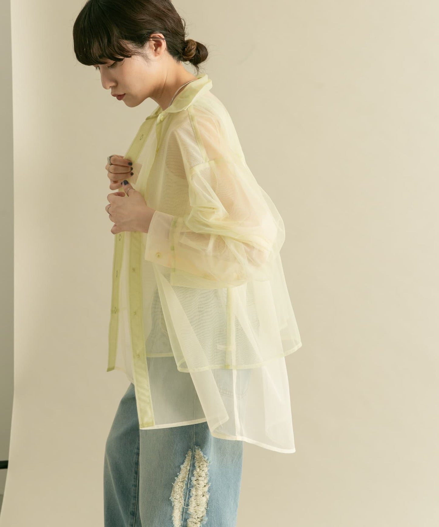 layered sheer shirt (light green x ivory) *JP