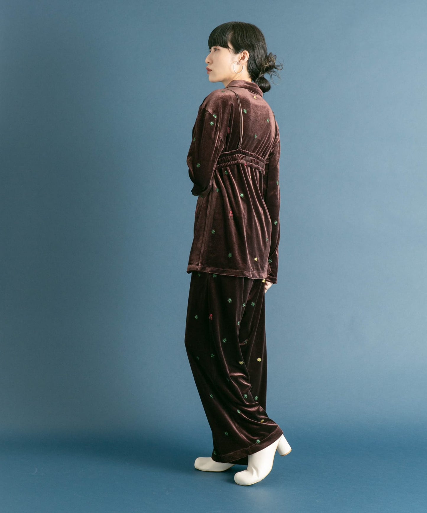 front ribbon velour gown (brown embroidery) *JP