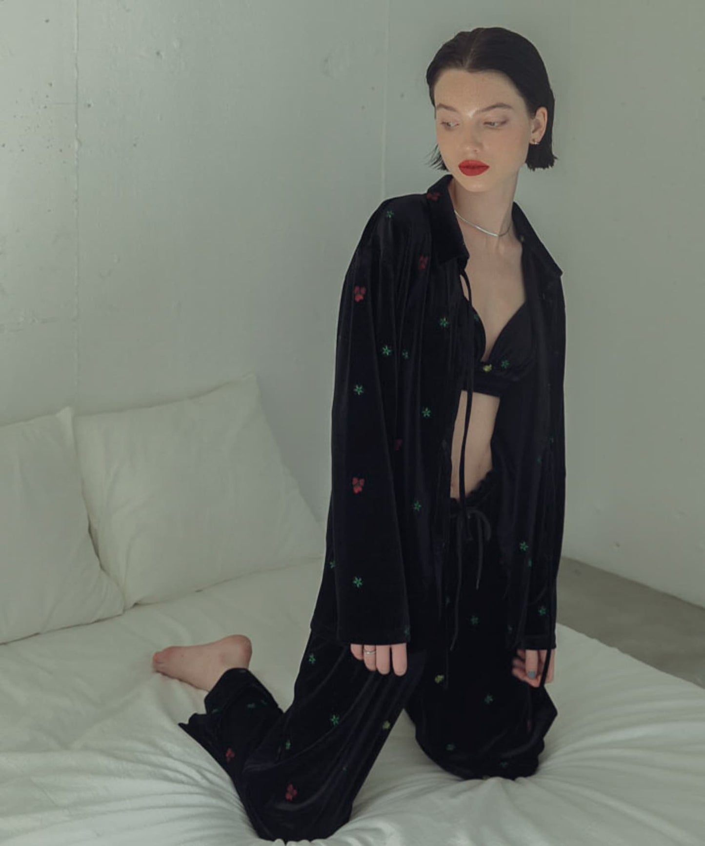 front ribbon velour gown (black embroidery) *JP