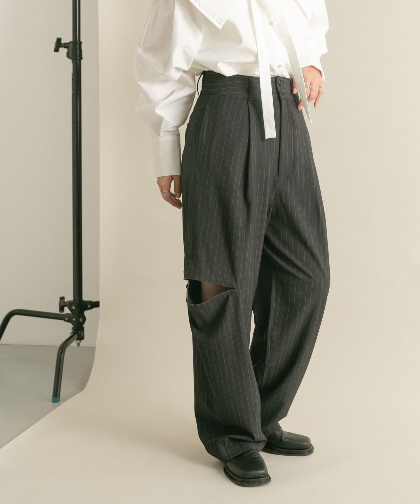 knee slit 2-way pants (gray striped) *JP