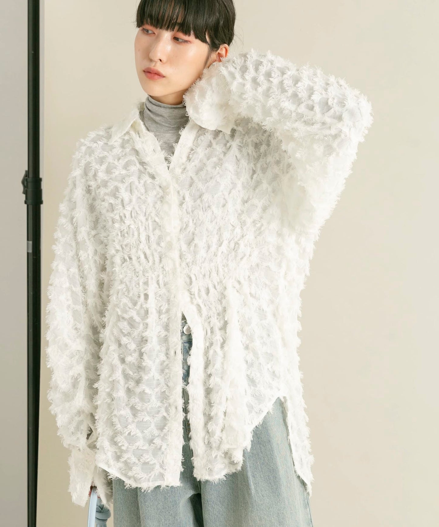 front Gathered Feather Shirt (white) *JP