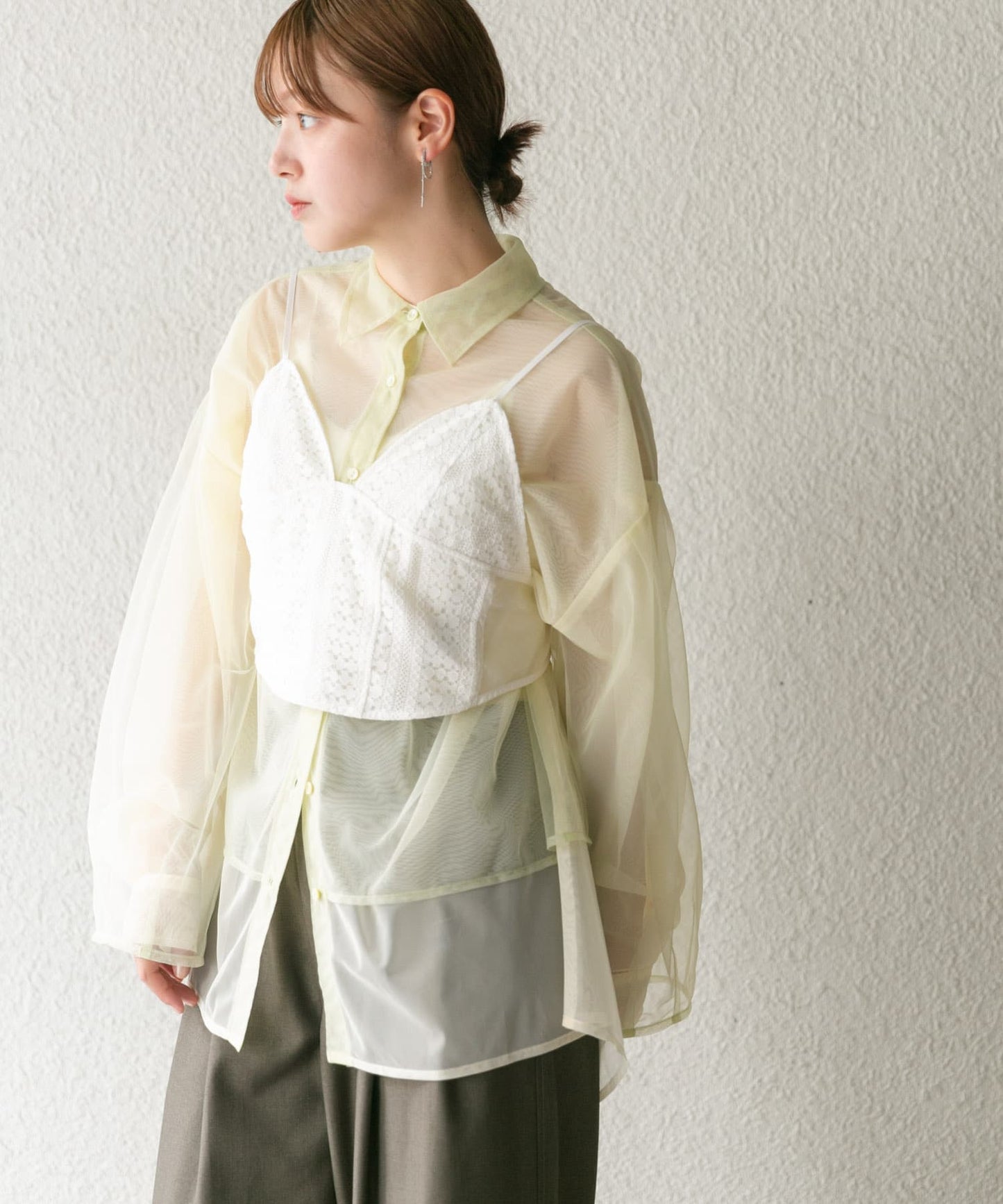 layered sheer shirt (light green x ivory) *JP