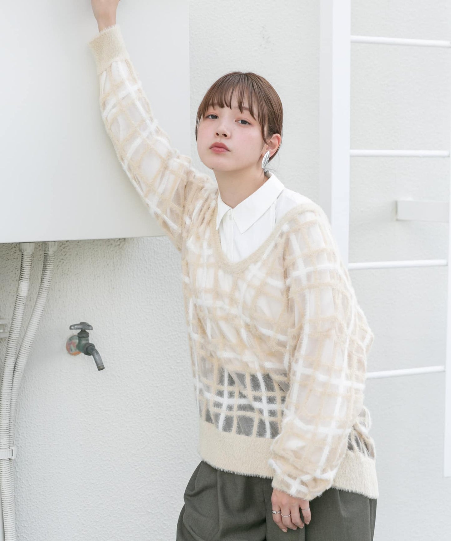 sheer check feather knit (light beige) *JP