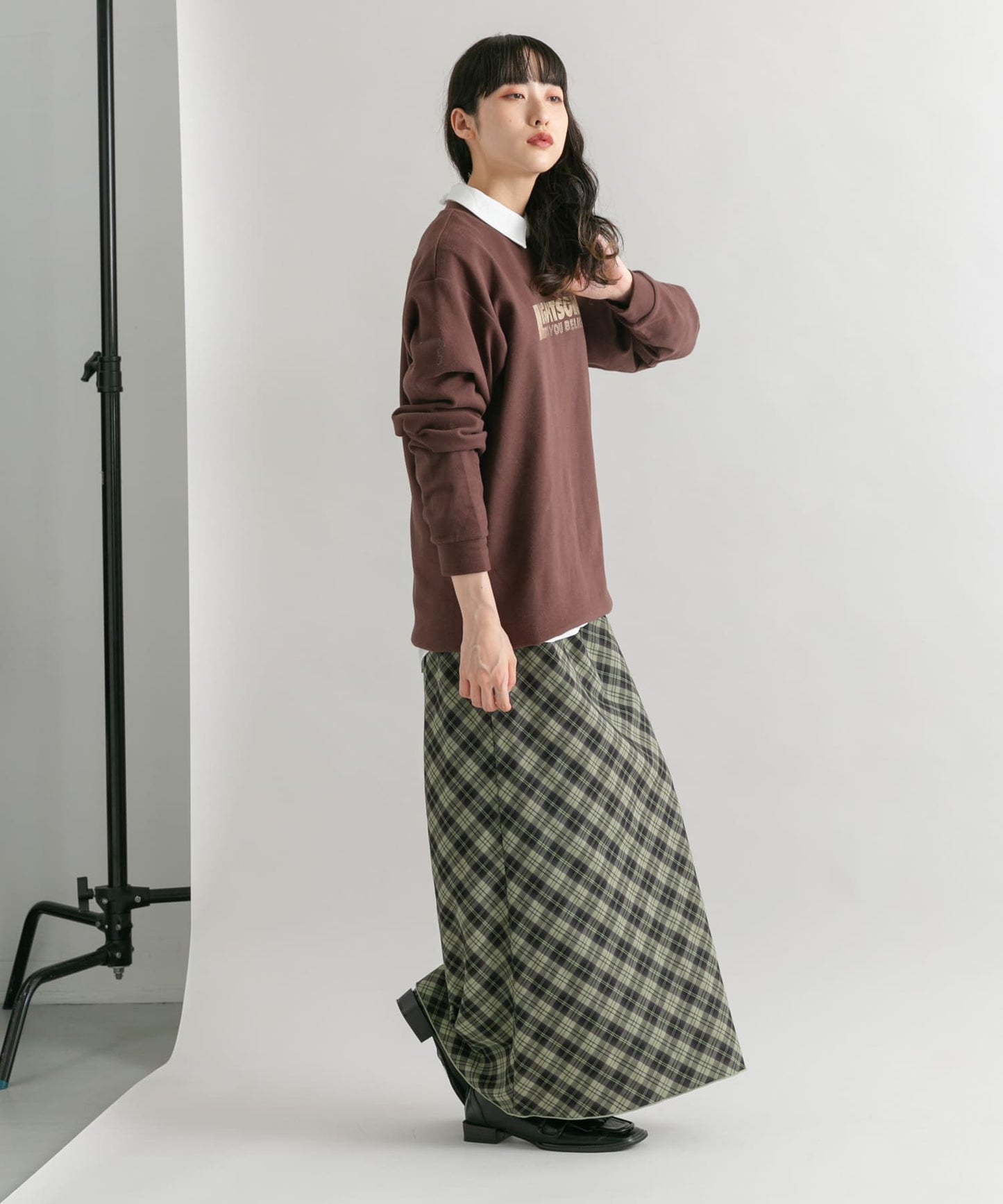 check narrow skirt (khaki x black) *JP