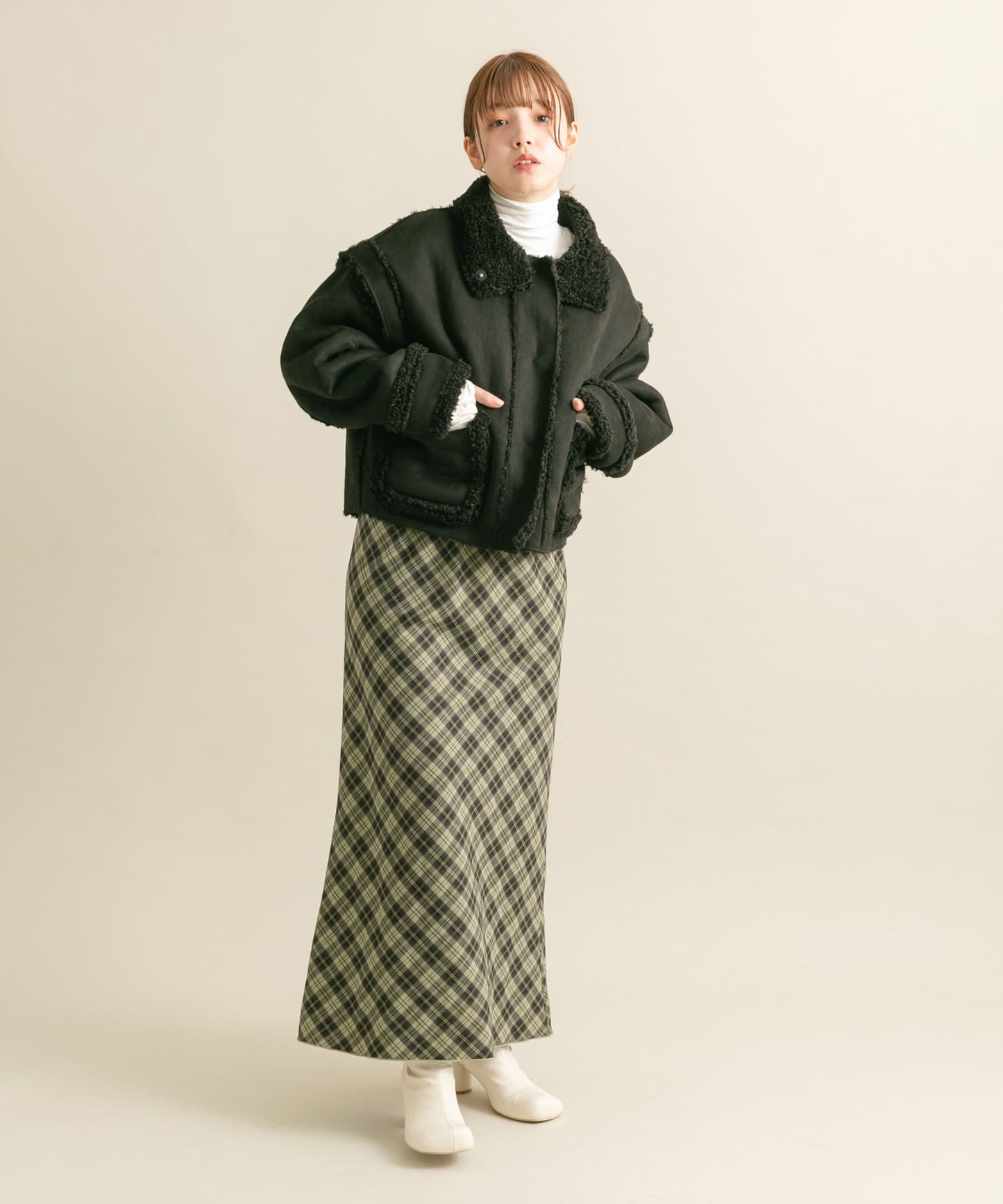 check narrow skirt (khaki x black) *JP