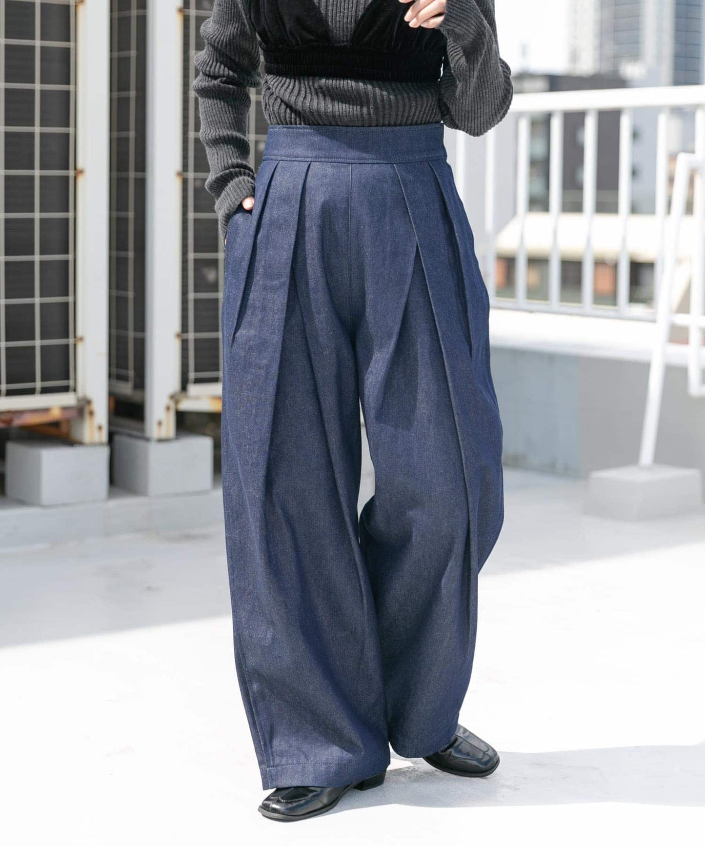 tuck cocoon denim (navy) *JP