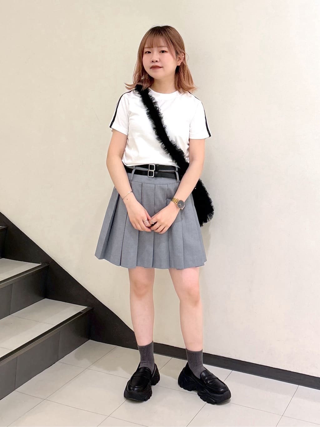 pleated skirt with belt (light grey) *JP