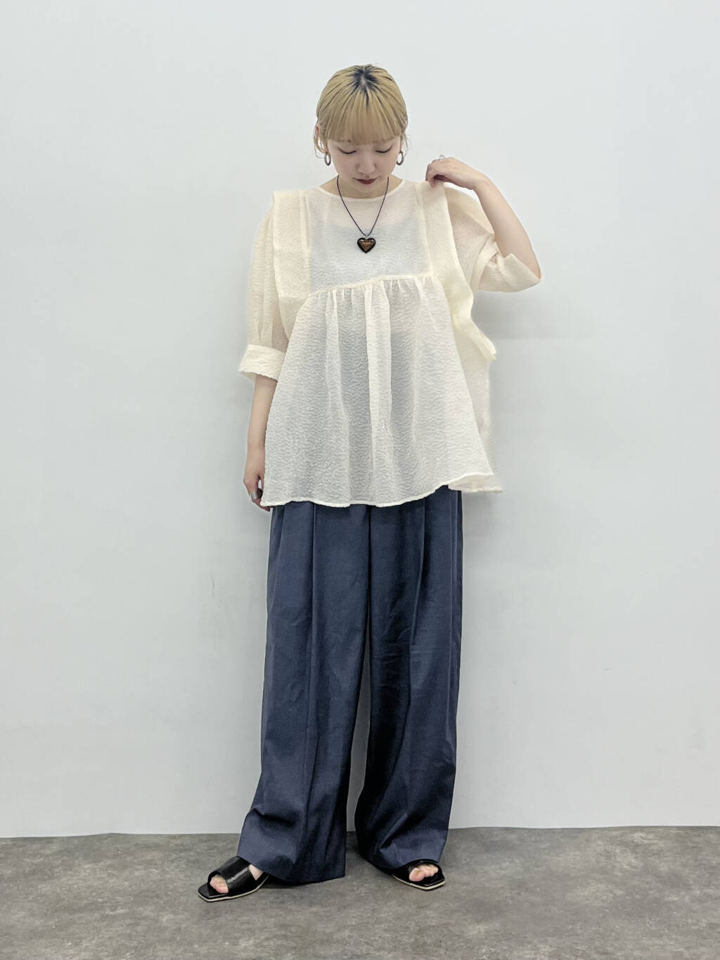 sheer boucle blouse (ivory) *JP