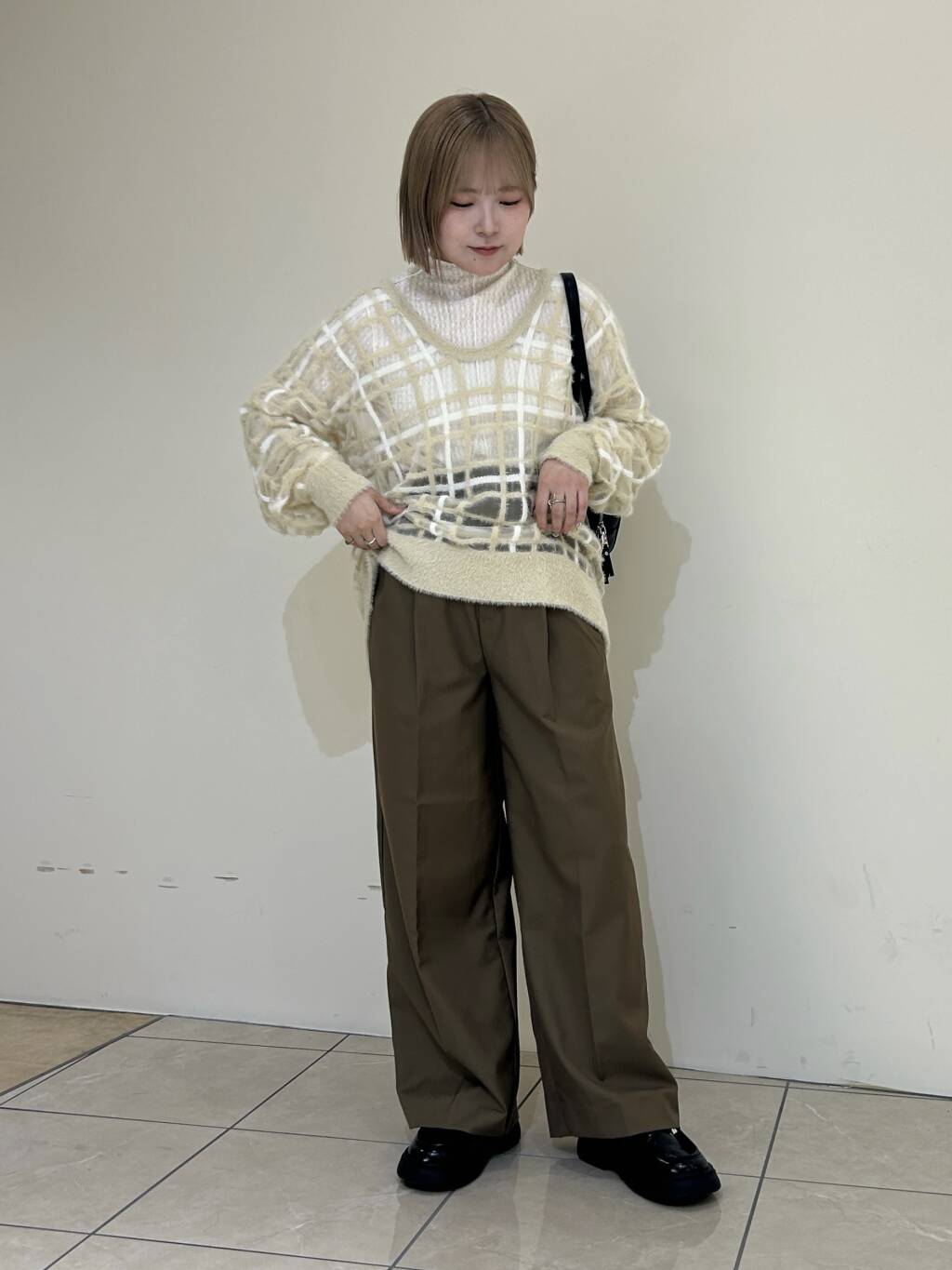 sheer check feather knit (light beige) *JP