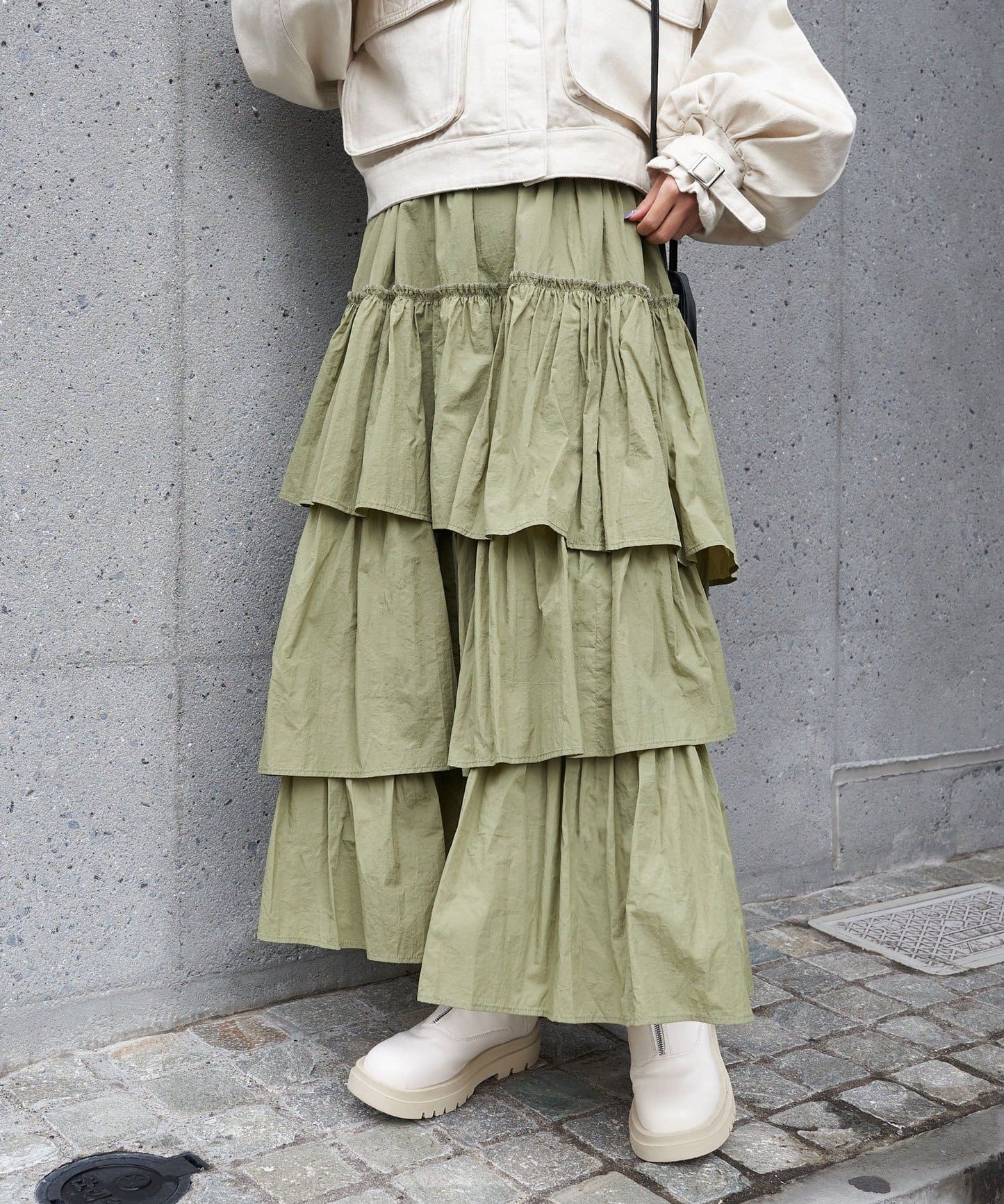 volume tiered skirt (khaki) *JP