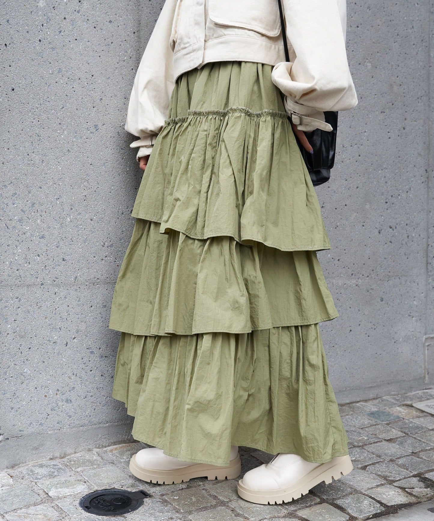 volume tiered skirt (khaki) *JP