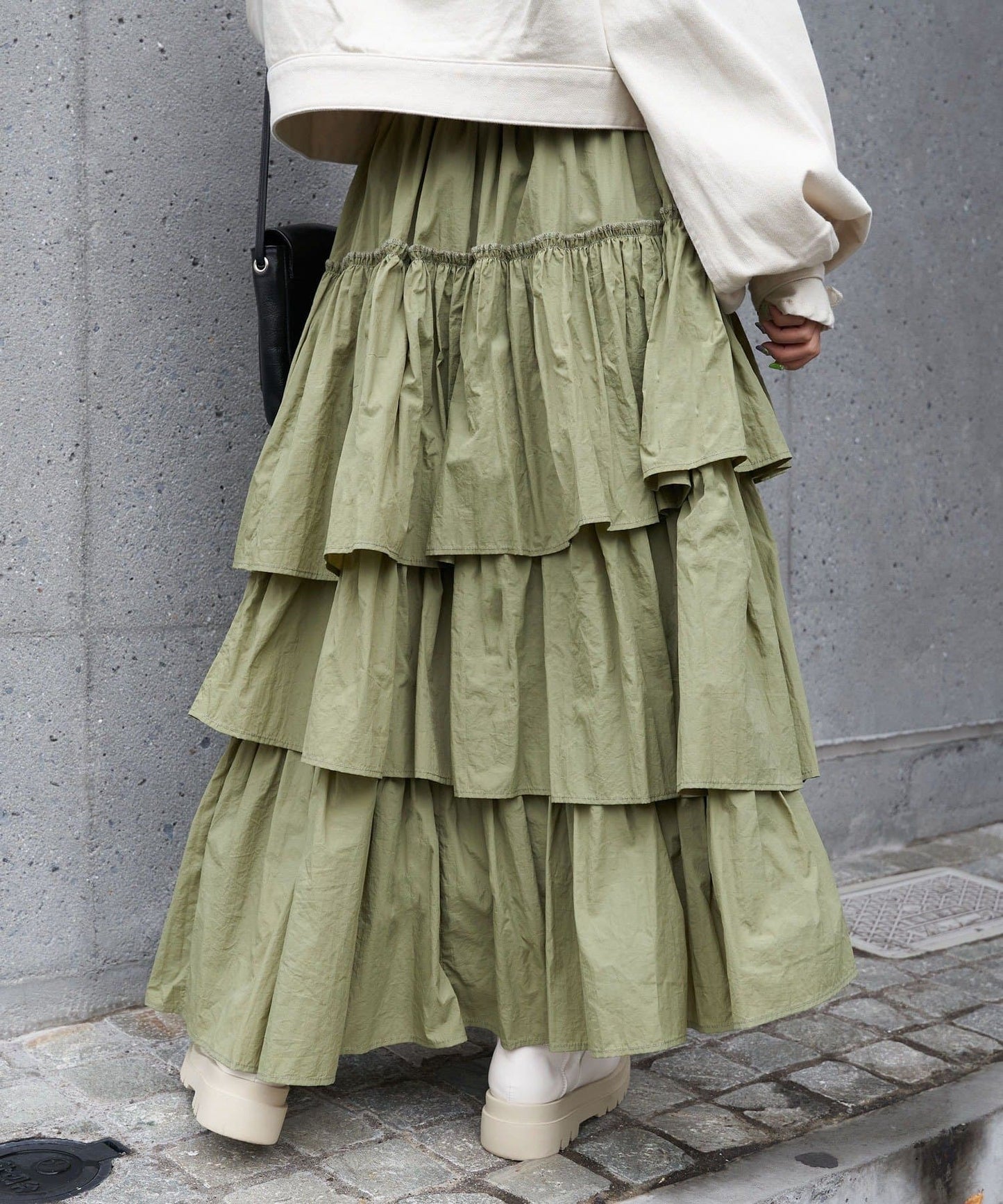 volume tiered skirt (khaki) *JP