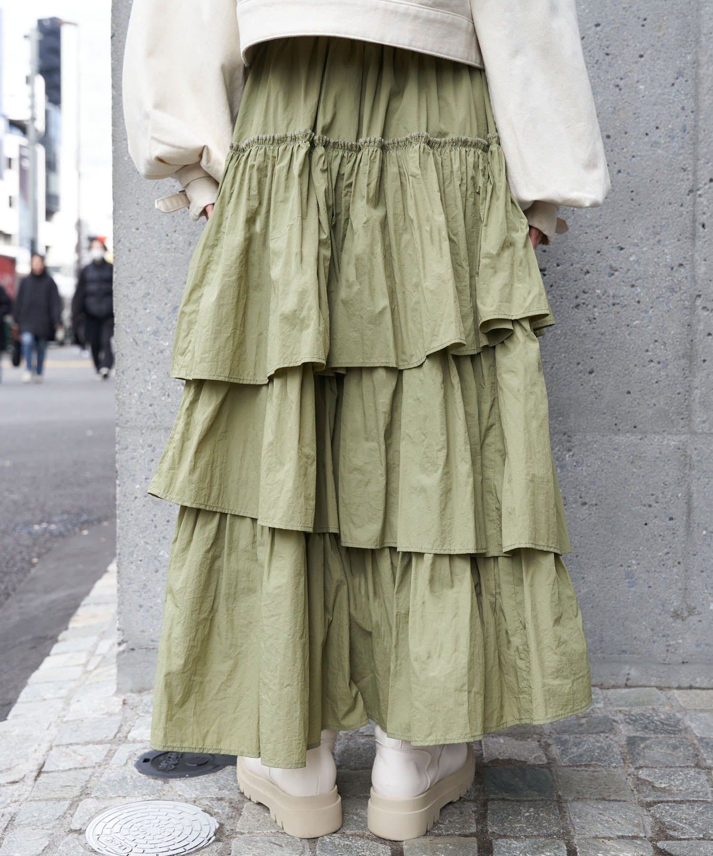 volume tiered skirt (khaki) *JP