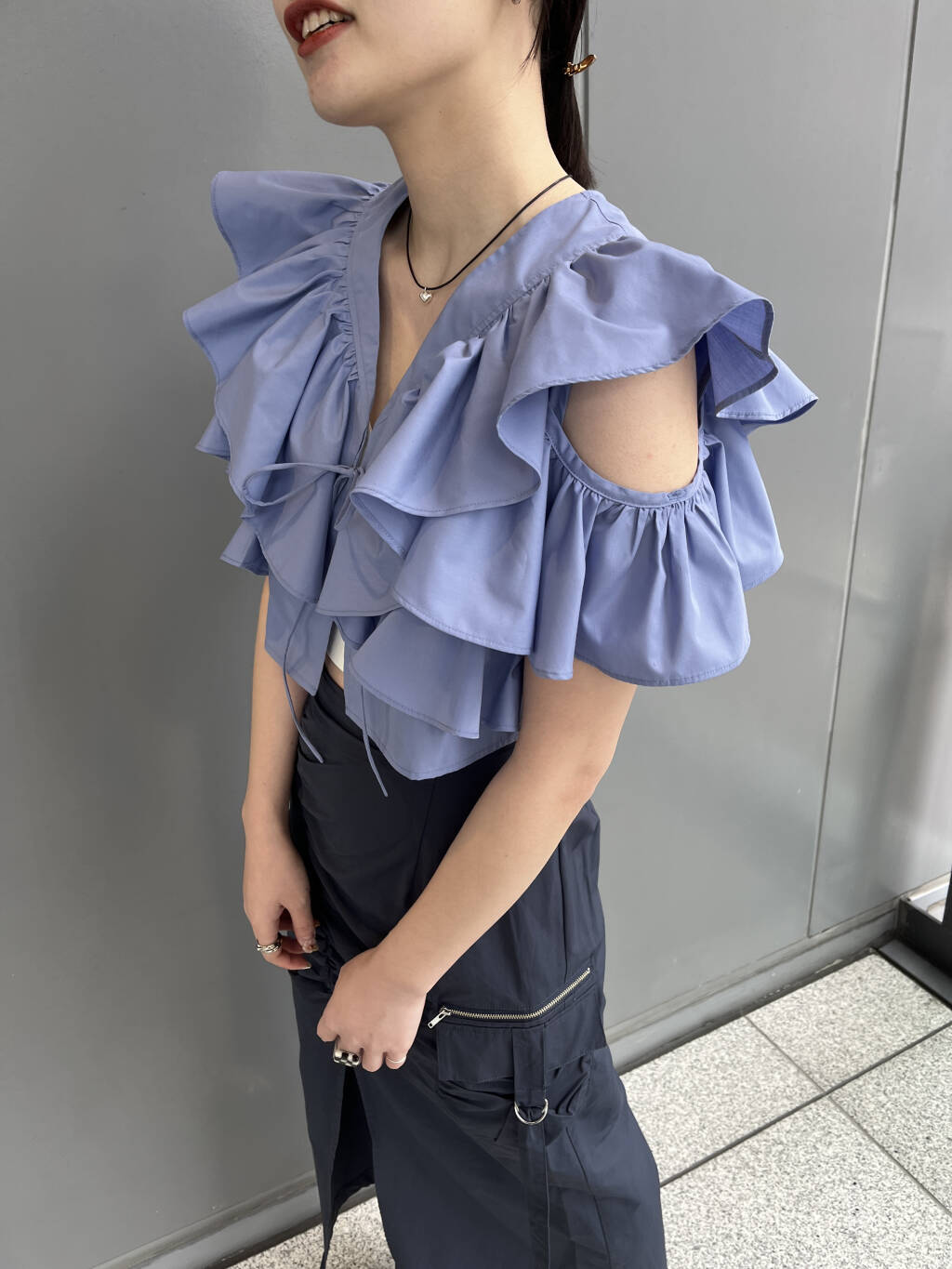 multi-way ruffle blouse (lilac blue) *JP