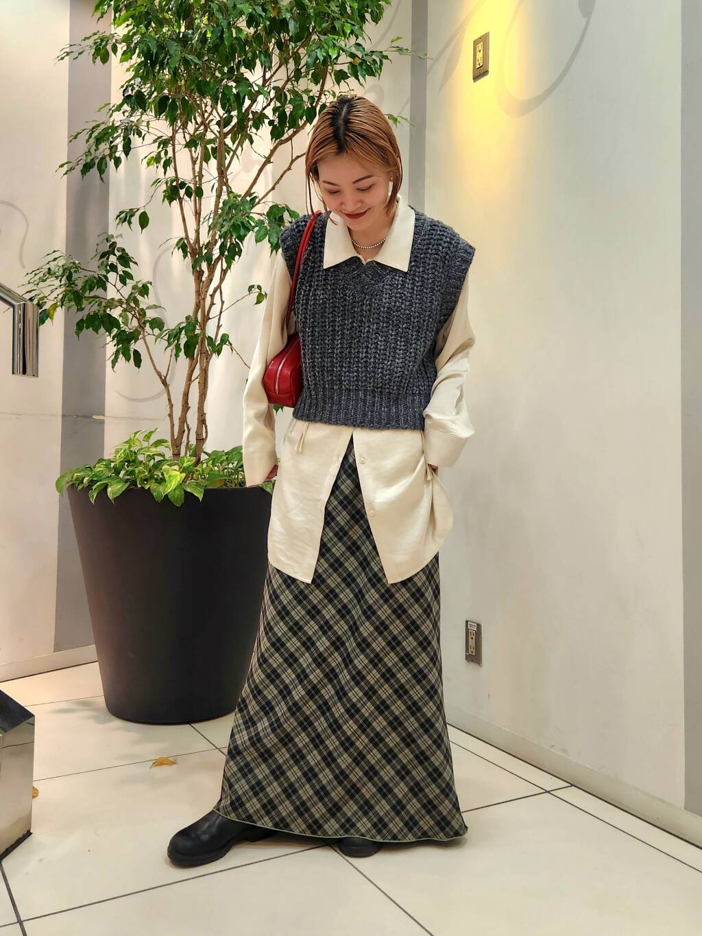 check narrow skirt (khaki x black) *JP