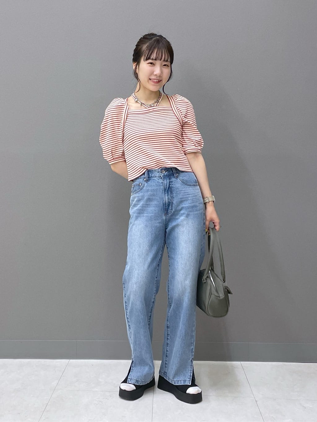 hem slit denim pants (blue) *JP