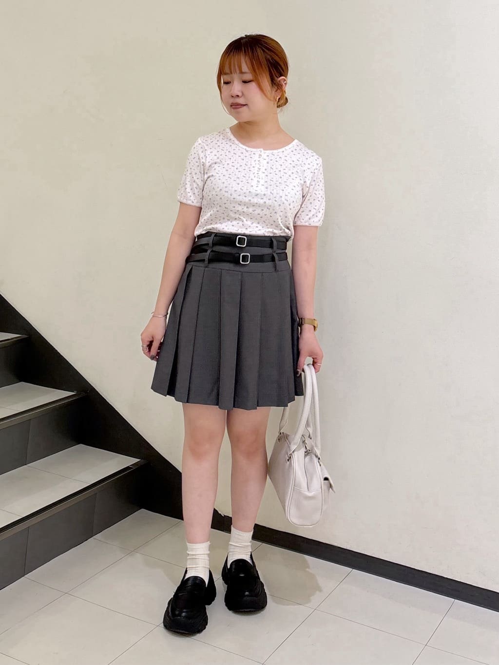 pleated skirt with belt (grey) *JP