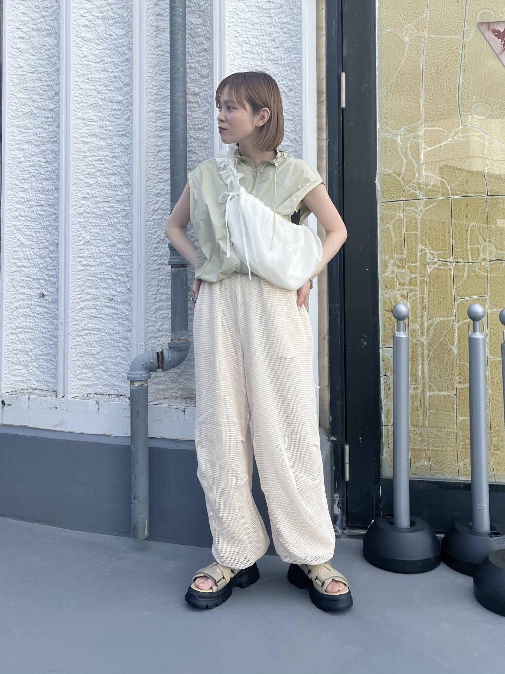 compact ZIP vest (beige) *JP