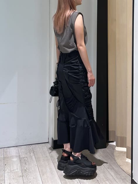 cut out gather skirt (black) *JP