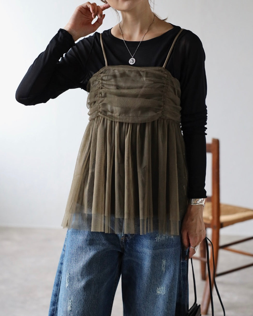 back ribbon tulle cami (khaki) *JP