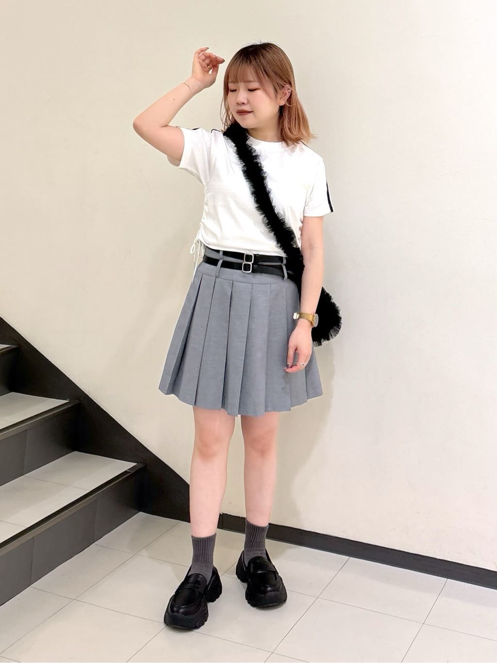 pleated skirt with belt (light grey) *JP